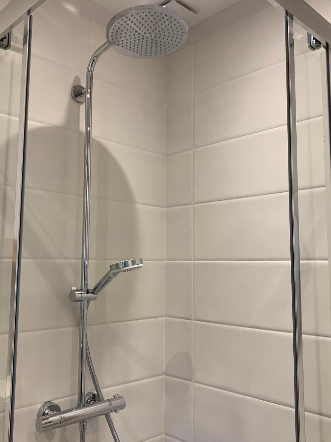 Вілла Le Cabanon De Livia Avec Piscine Privee Кюкюрон Екстер'єр фото